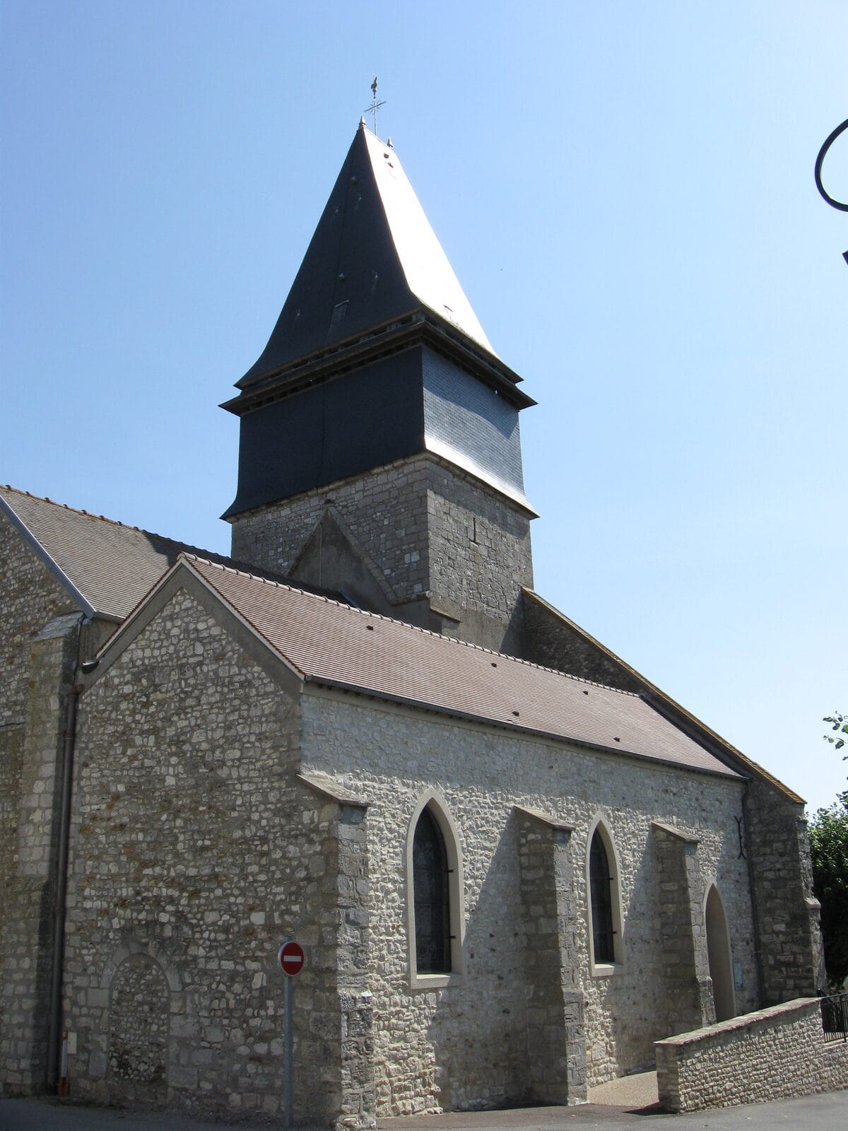 L'Église Notre-Dame-de-la-Trinité de Bréval (XIIe siècle, roman), Yvelines