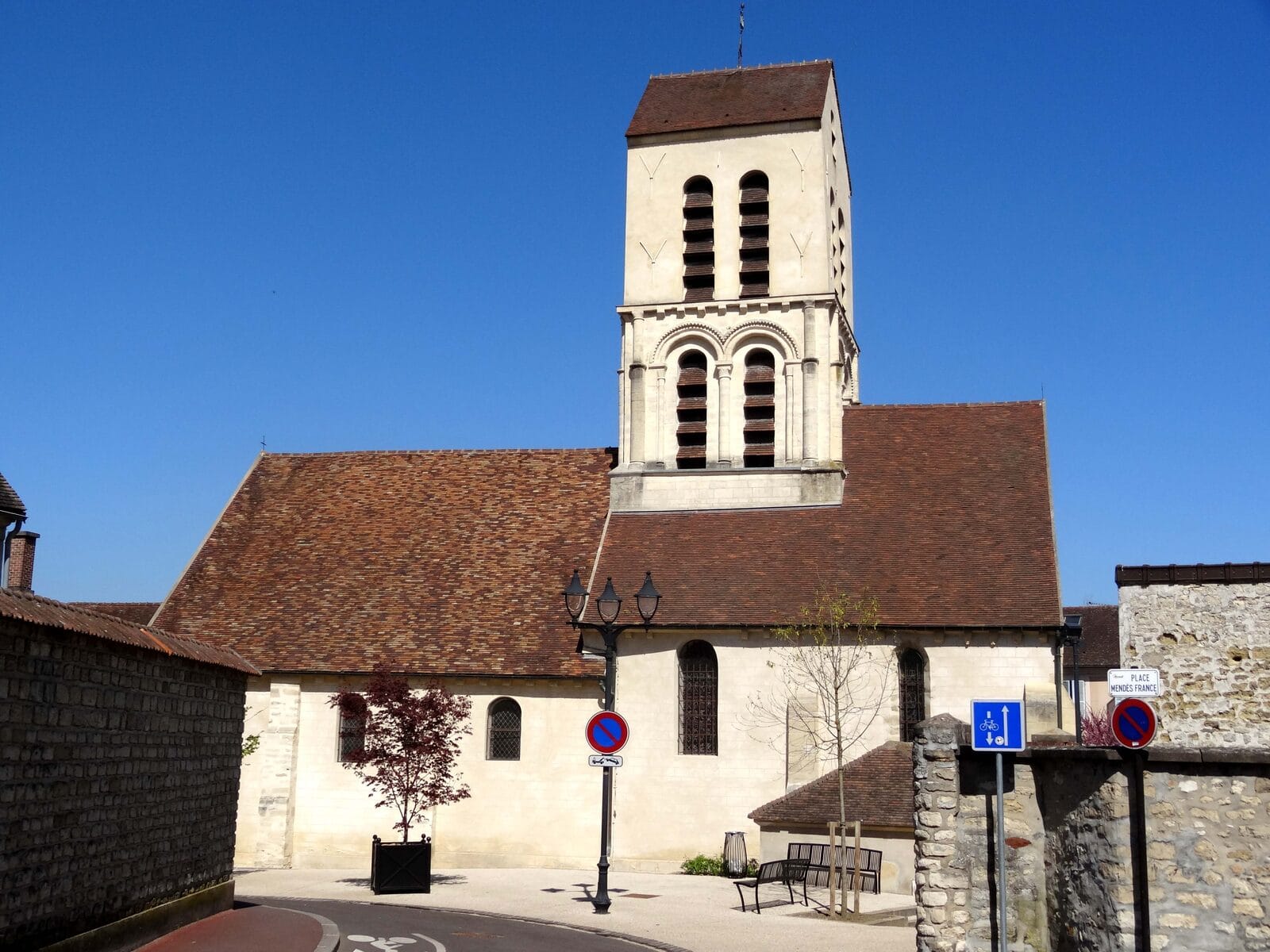Église Saint-Martin de Verneuil-sur-Seine, classée Monument Historique en 1930, Yvelines